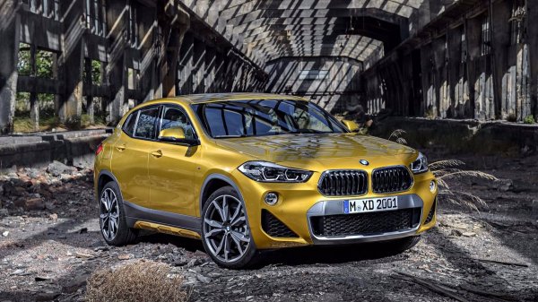BMW X2 показали в новом рекламном ролике