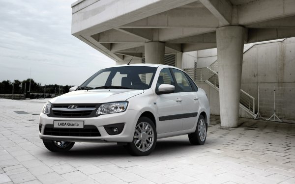 «АвтоВАЗ» обновил комплектации моделей LADA Granta, Priora и Kalina