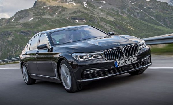 BMW откажется от битурбированных двигателей с 2019 года