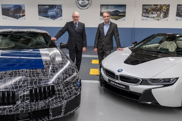 В BMW представили готовое к выпуску купе 8-Series
