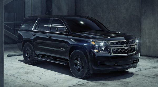 Chevrolet наградил Tahoe Custom новой "полуночной" версией