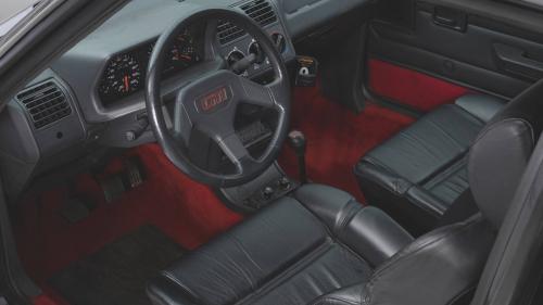 В Европе продают бронированный хэтчбек Peugeot 205 GTI